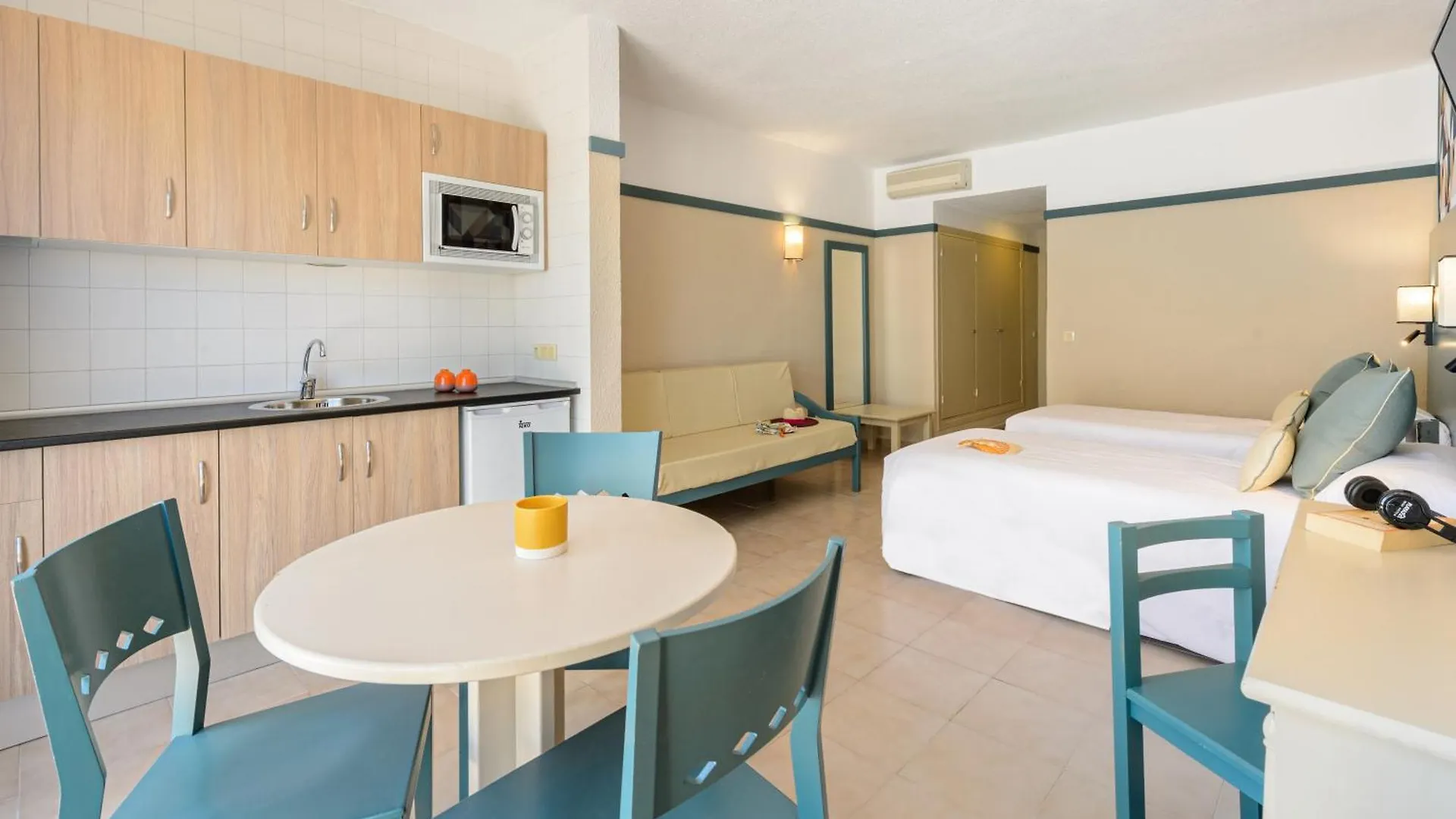 Aparthotel Vibra Club Maritim San Antonio